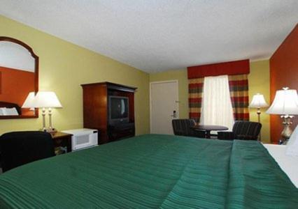 Quality Inn Albemarle Room photo